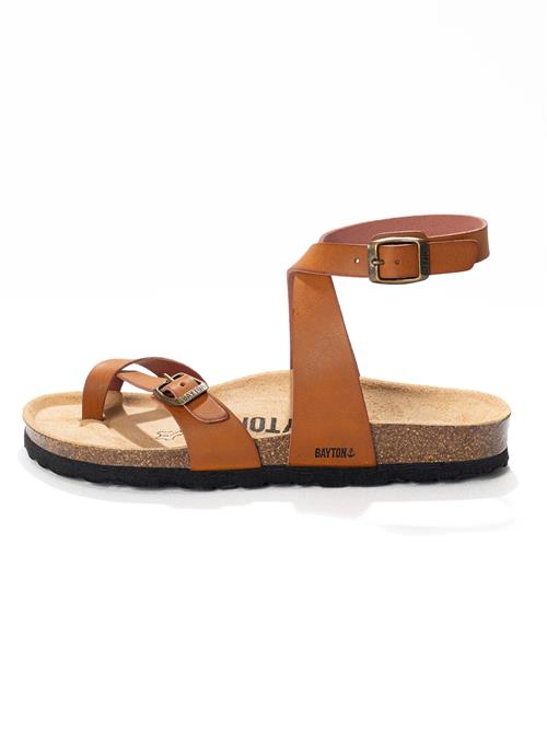 Se Bayton Sandaler med rem 'Swan'  cognac / sort ved About You