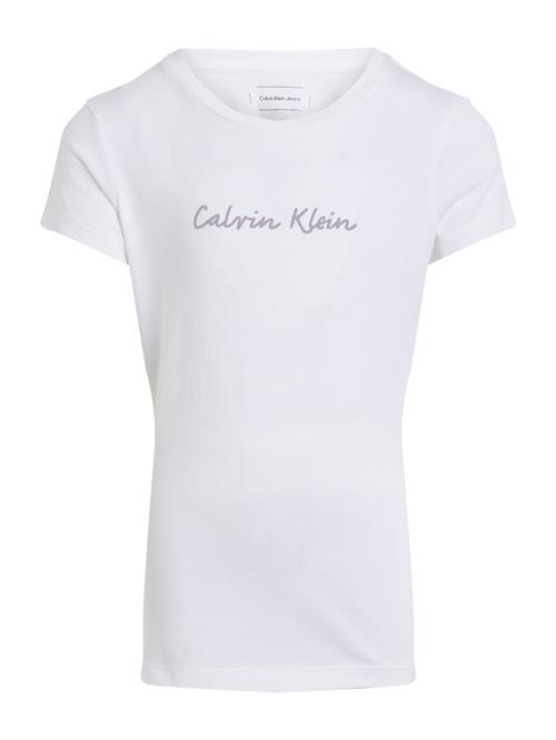 Se Calvin Klein Jeans Bluser & t-shirts  grå / hvid ved About You