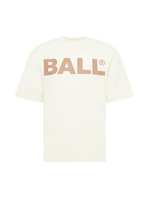 Se Ball Shirts  karamel / hvid ved About You