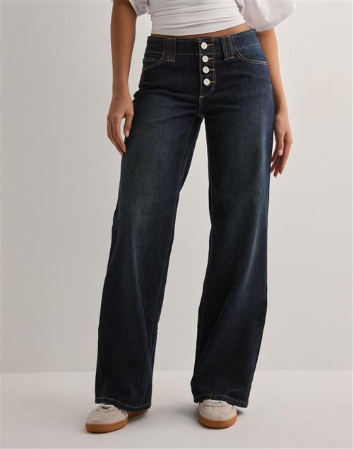 Se Abrand Jeans - Blå - 99 Low Wide Halle ved Nelly