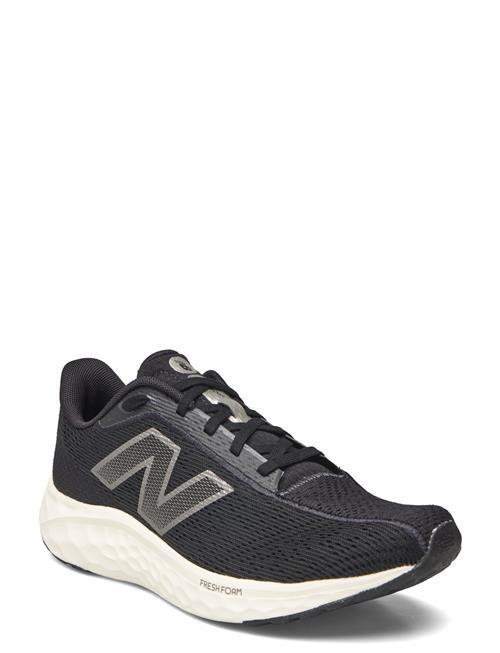 Se New Balance Freshfoam Arishi V4 New Balance Black ved Booztlet