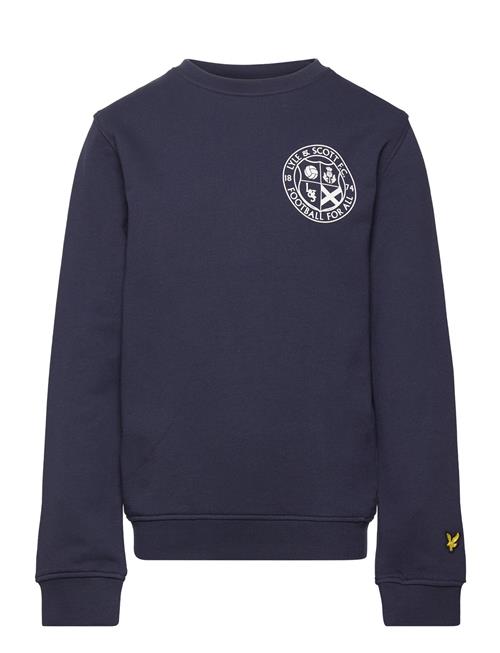 Se Football Logo Crew Neck Sweatshirt Lyle & Scott Navy ved Booztlet