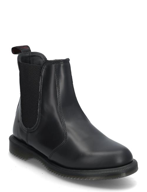 Se Flora Smooth Dr. Martens Black ved Booztlet