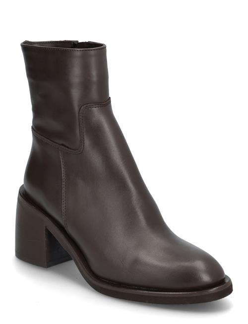 New Classic Heel Zip Apair Brown