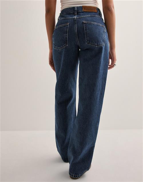 Se Woodbird - Blå - WBCarla Stone Jeans ved Nelly