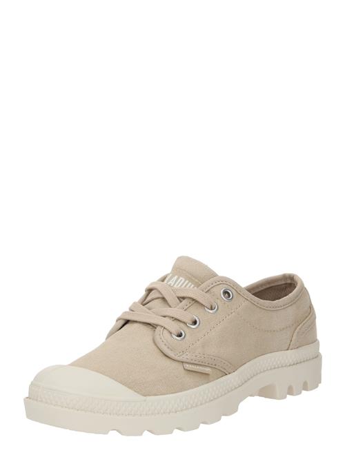 Se Palladium Sneaker low 'Pampa'  beige / hvid ved About You