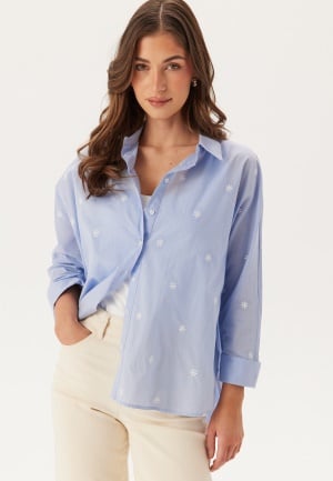 ONLY Onlnew Lina Grace Ls Emb Shirt Brunnera Blue Aop:bright White L