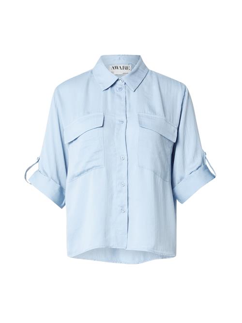 Se VERO MODA Bluse 'VMFabiana'  lyseblå ved About You