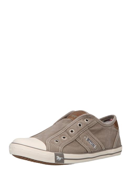 MUSTANG Slip On  mudderfarvet