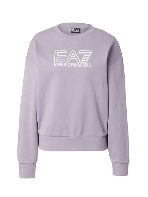 Se EA7 Emporio Armani Sweatshirt  lilla / hvid ved About You