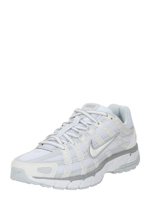 Se Nike Sportswear Sneaker low 'P-6000'  grå / hvid ved About You