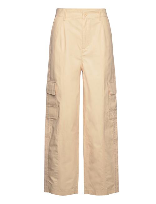 Se Ripstop Pant Adidas Originals Beige ved Booztlet