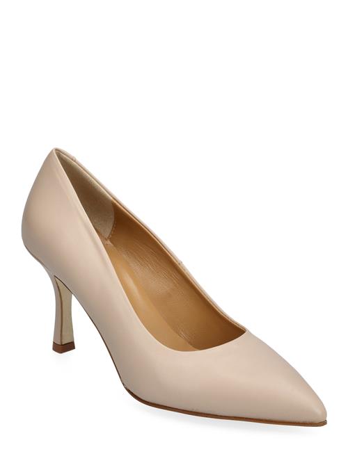 Se Classic Pump Medium Apair Beige ved Booztlet