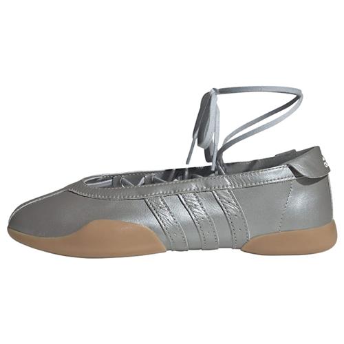 ADIDAS ORIGINALS Ballerinasko med rem 'Taekwondo Mei'  sølv
