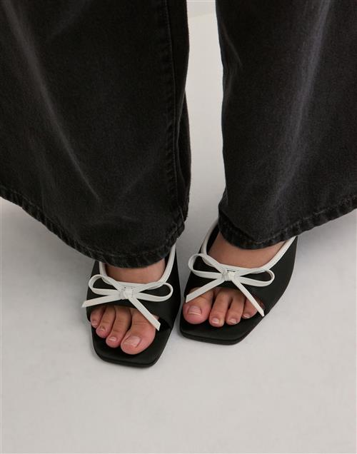 Nelly - Sort - Open Toe Mule Heel