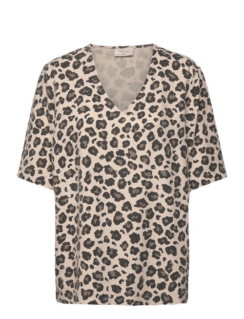 Blouse From Freequent In A Soft Material With Allover Leopard Print. The Blouse FREE/QUENT Beige