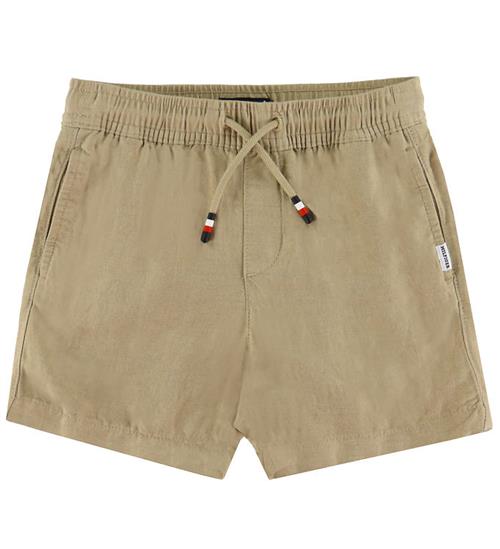 Se Tommy Hilfiger Shorts - HÃ¸r - Sandalwood Khaki ved KidsWorld