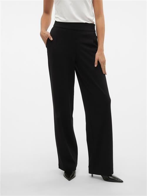 Se VERO MODA Bukser 'ZAMIRA'  sort ved About You