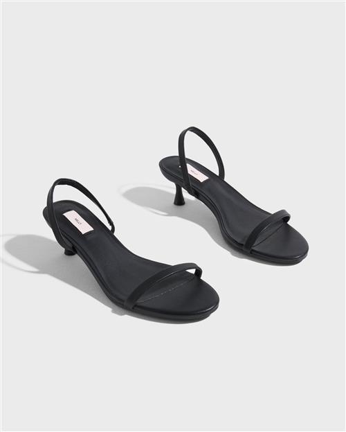 Nelly - Sort - Simplicity Strap Heel