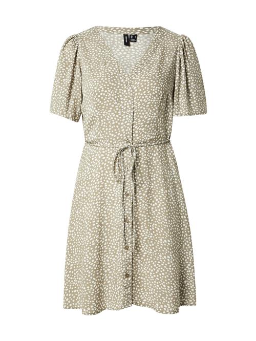 Se VERO MODA Kjole 'VMALBA'  oliven / hvid ved About You