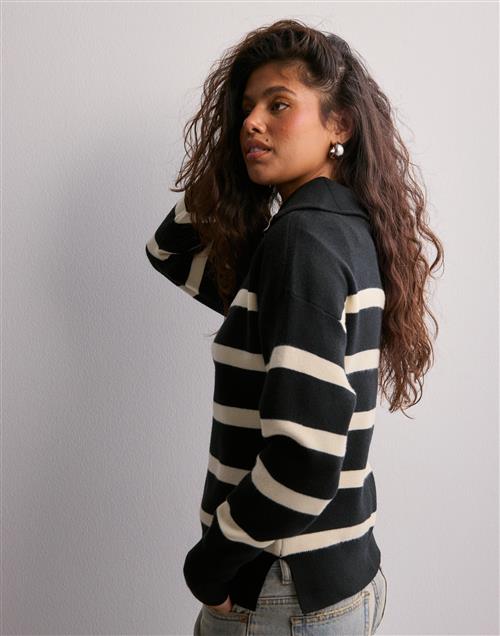 Vero Moda - Ternet/Stribet - Vmsaba Stripe Ls Highneck Blouse Ga