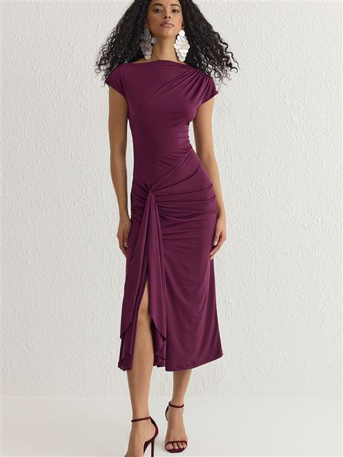 Trendyol Kjole  blomme