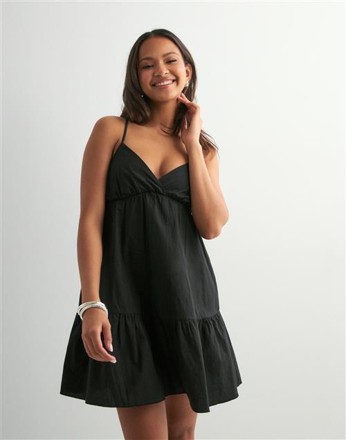 Nelly - Sort - Summer Strap Dress