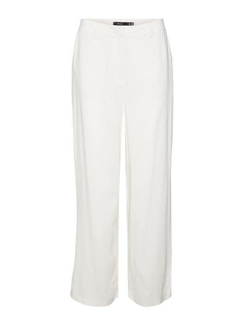 Se VERO MODA Bukser 'DINNA'  lysebeige ved About You