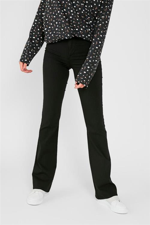 Jeans med vidde - Sort - L - PIECES