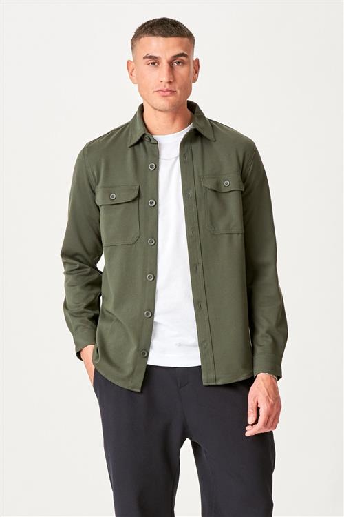 Performance Regular Overshirt - Mørk Oliven - Regular fit - XL - TeeShoppen