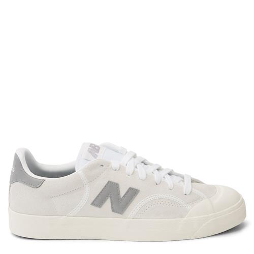 New Balance BB100 Sneaker