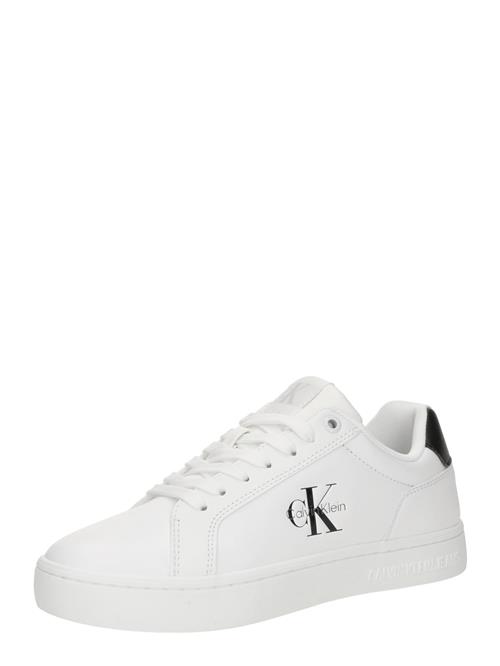 Se Calvin Klein Jeans Sneaker low 'CLASSIC'  sort / hvid ved About You