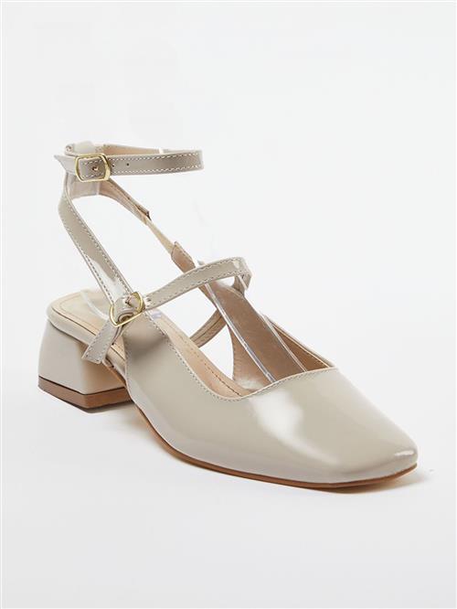 Se Trendyol Pumps  kit ved About You
