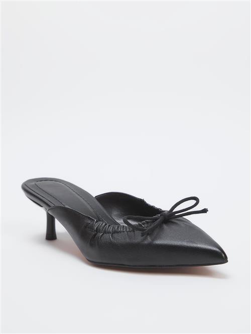 Trendyol Pantoletter  sort