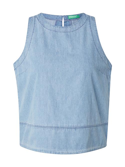 Se UNITED COLORS OF BENETTON Bluse  lyseblå ved About You