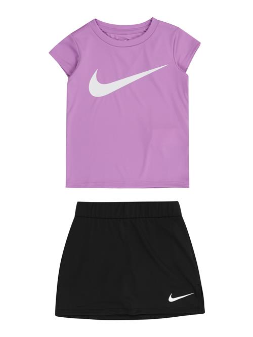 Nike Sportswear Sæt 'Scooter'  eosin / sort / hvid