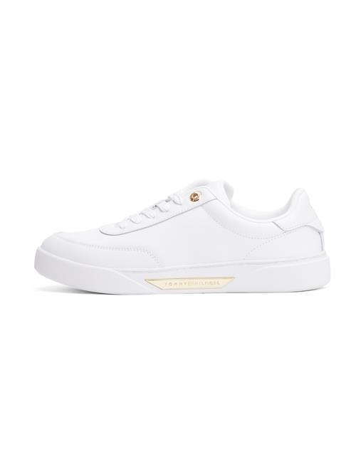 Se TOMMY HILFIGER Sneaker low 'ESSENTIAL CHIC'  guld / hvid ved About You