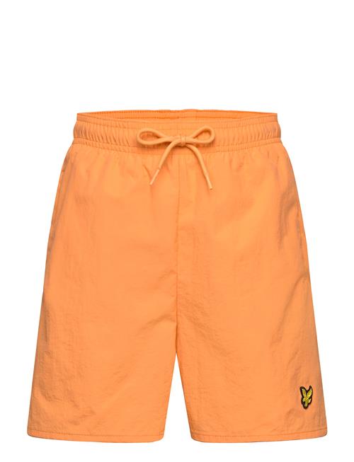 Se Plain Swim Short Lyle & Scott Yellow ved Booztlet