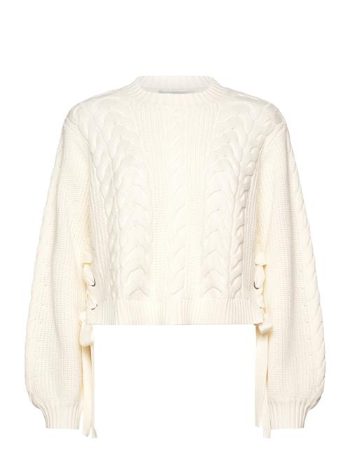 Fabricka Munthe White