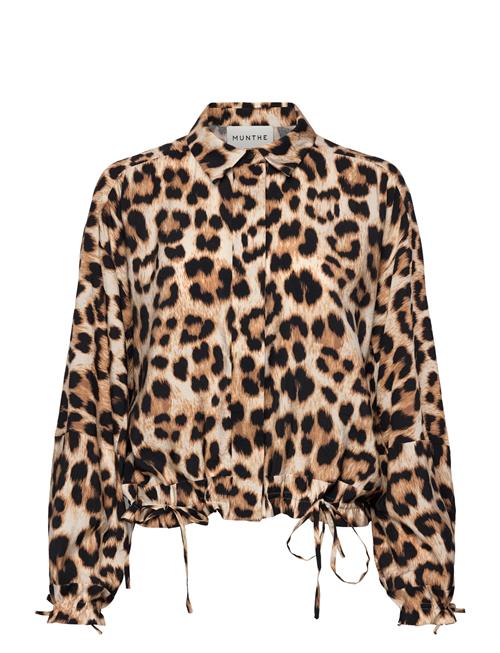 Se Ulvi Munthe Beige ved Booztlet