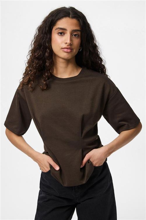 Skylar O-Neck Fitted Tee - Delicioso - S - PIECES