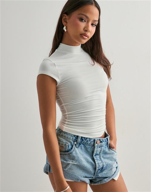 Nelly - Hvid - Ultra Soft Turtleneck Tee