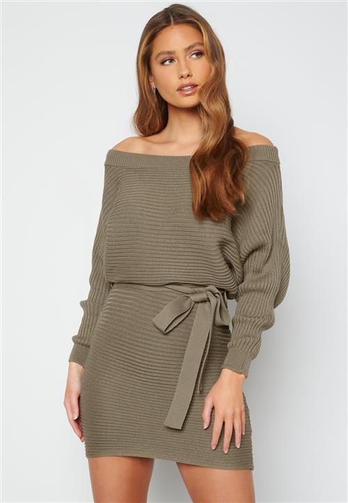 BUBBLEROOM Imani knitted off shoulder dress