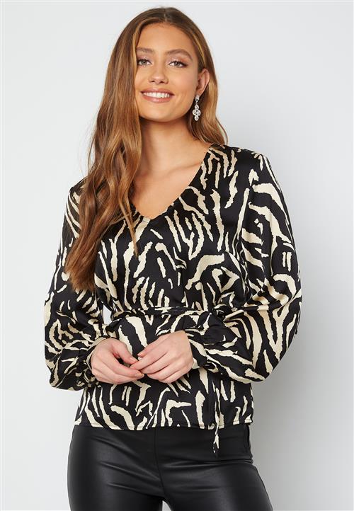 Object Collectors Item Papaya L/S V-Neck Top