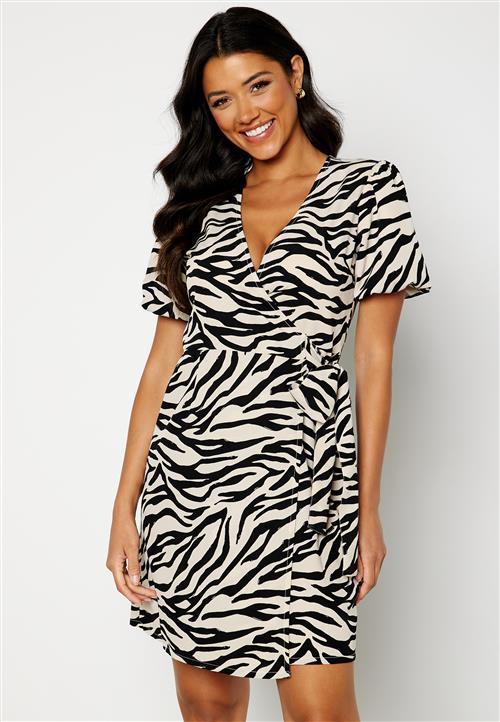 Bubbleroom Care Tuva Dress