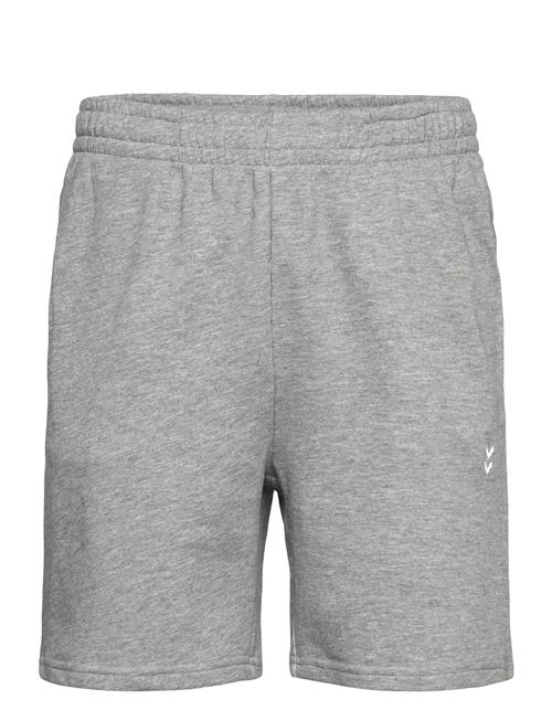 Se Hmlpulse Sweat Shorts Hummel Grey ved Booztlet