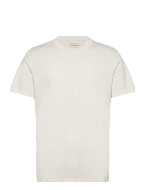 Se Institutional Tee Calvin Klein Jeans Cream ved Booztlet