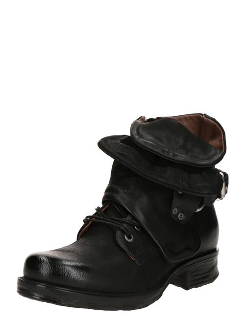 Se A.S.98 Boots  sort ved About You