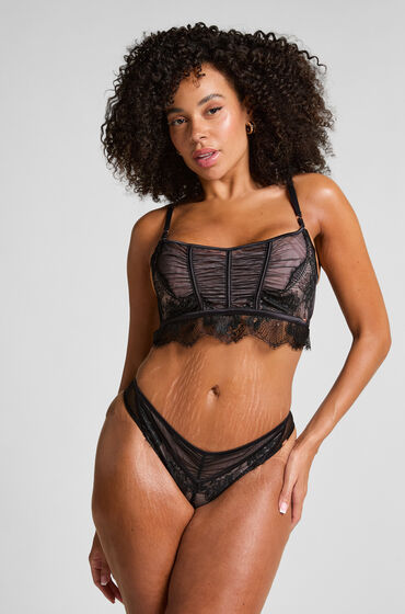 Hunkemöller Cynthia brasiliansk trusse med høj benudskæring Sort