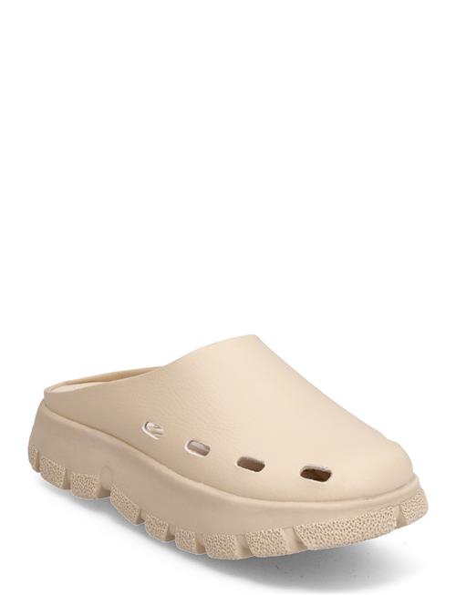 Se Trek Closed Sandal H2O Beige ved Booztlet